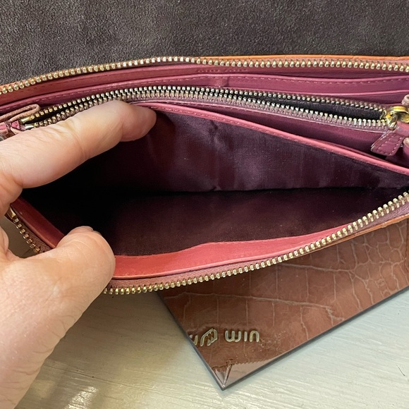 Miu Miu zip around wallet in cognac embossed leather - Picture 10 of 13